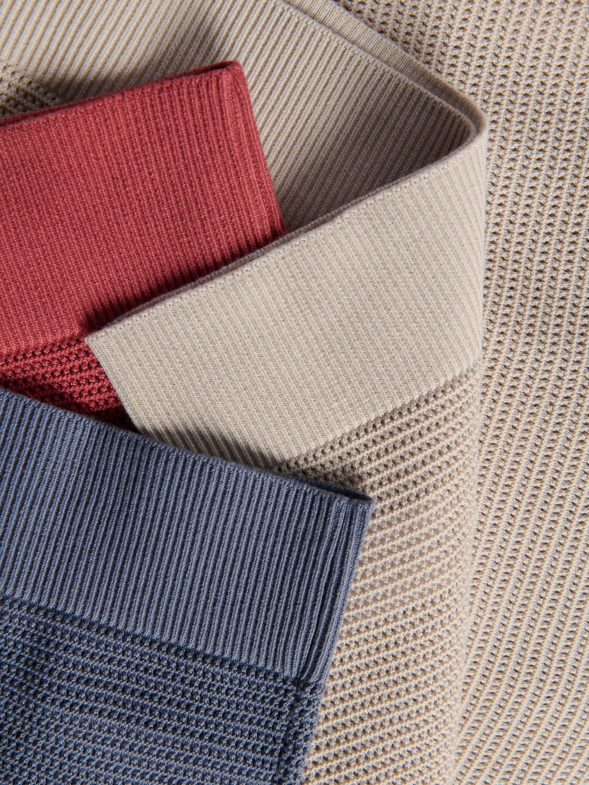 Pullover im Polo-Stil aus Strukturstoff