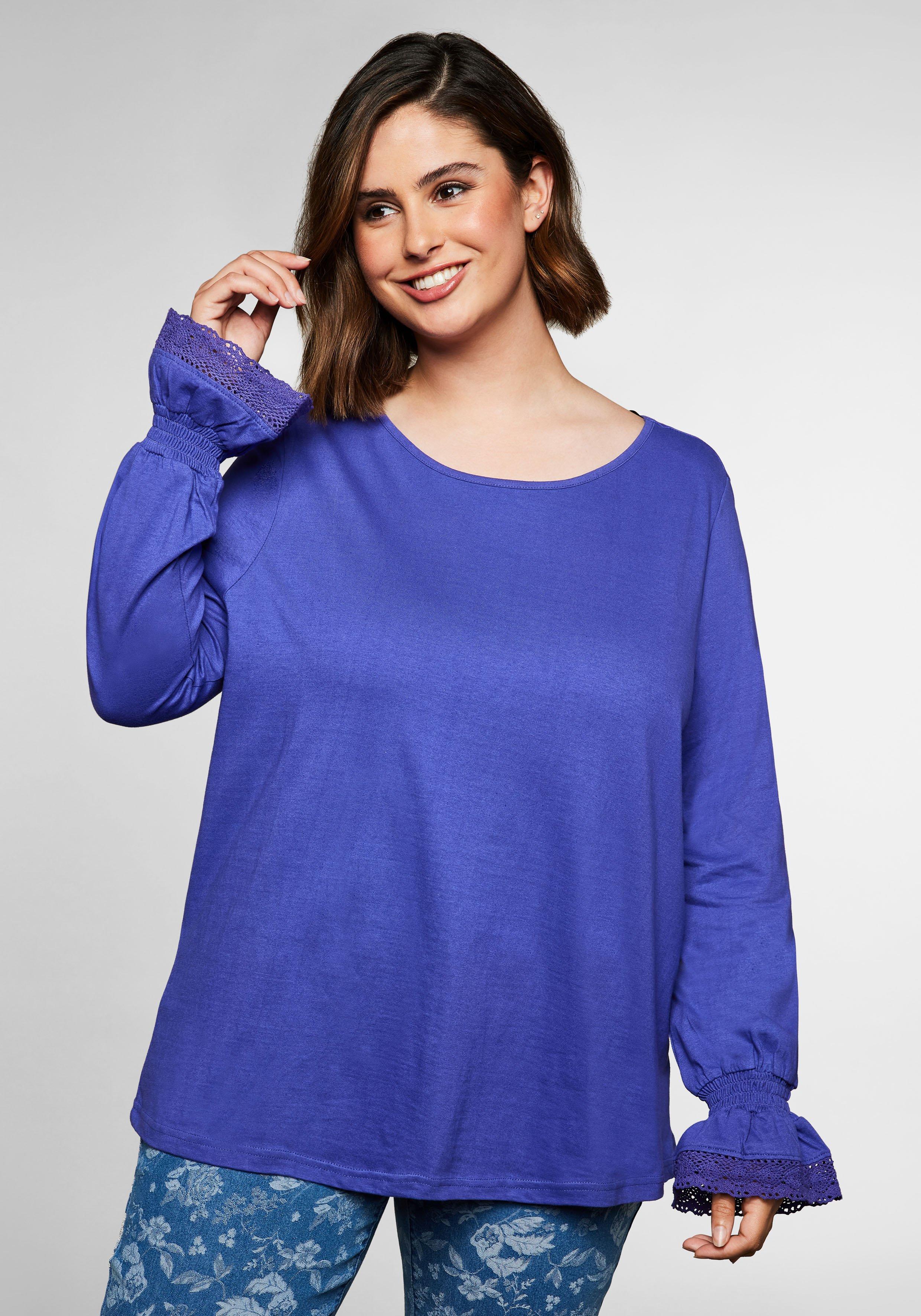 Langarmshirt mit Spitze am Ärmelsaum