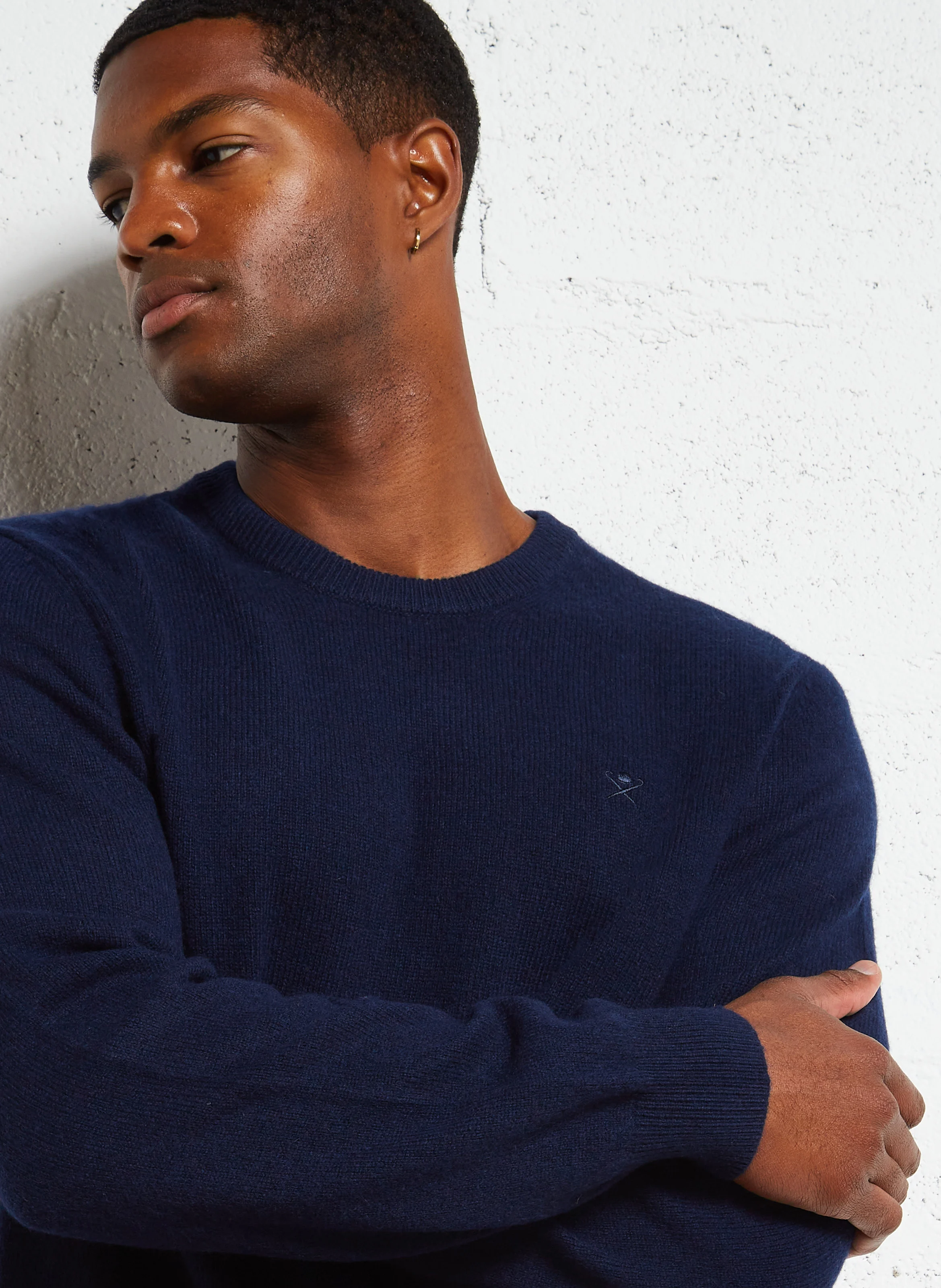 Pull regular-fit col rond brodé en laine | Bleu