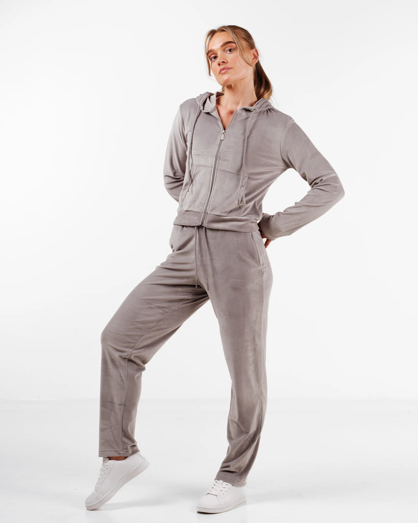 Weightless SETT Jacey Velour Ultimate Gray