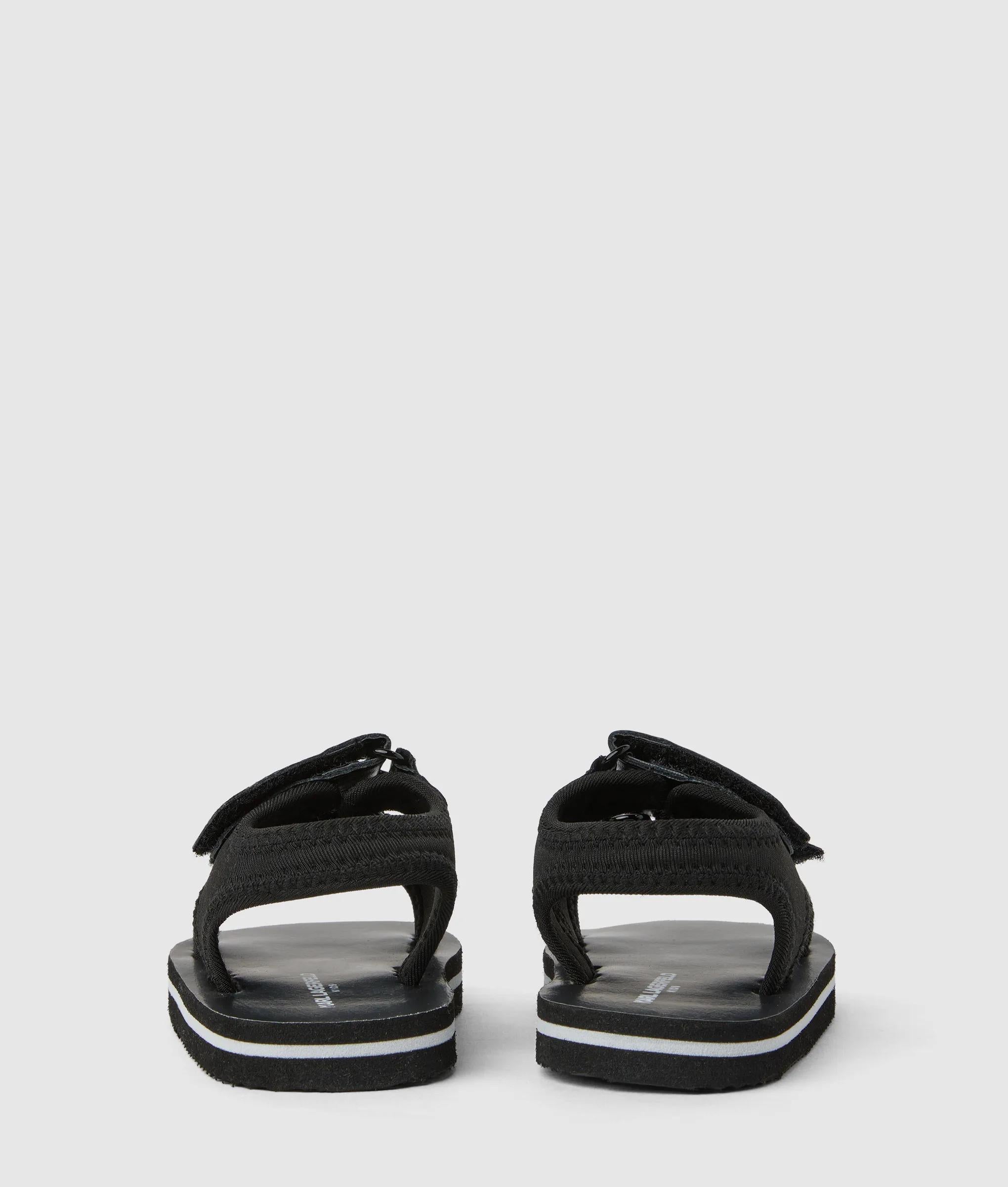 Baby Ikon sandelen