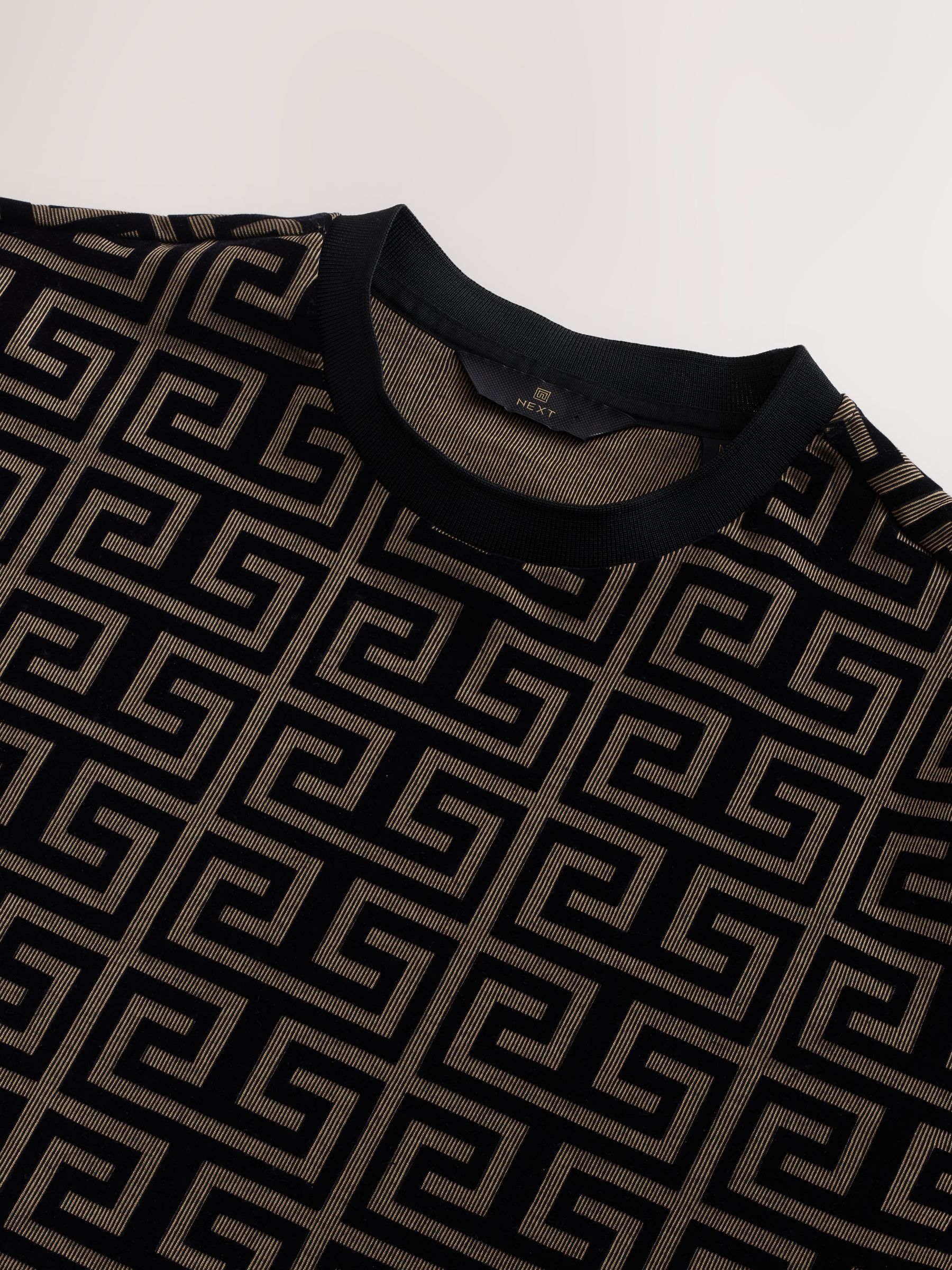 Zwart/goud - Smart Flocked T-Shirt
