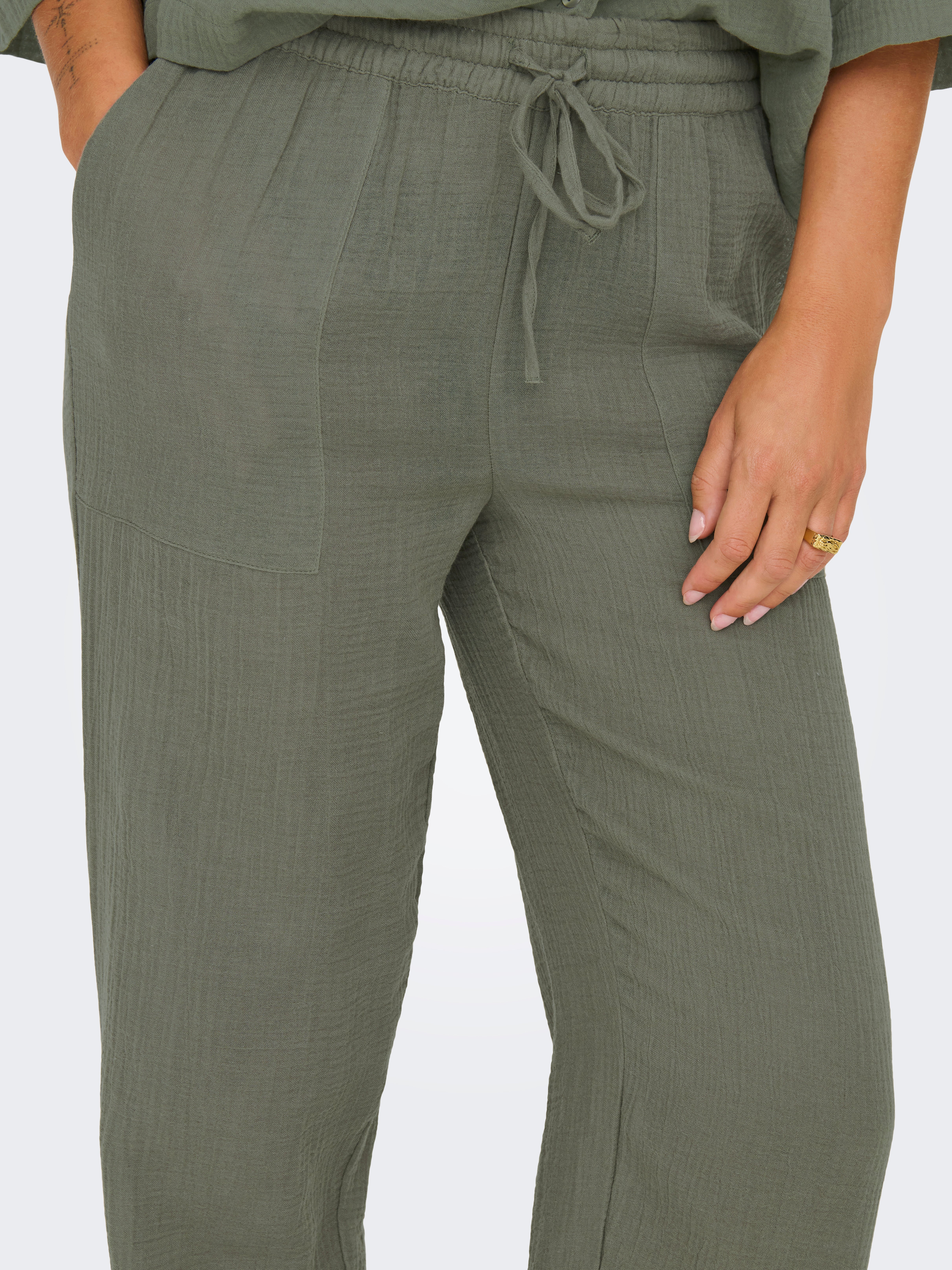JDYUMA Weiter Beinschnitt Hose Mulled Basil