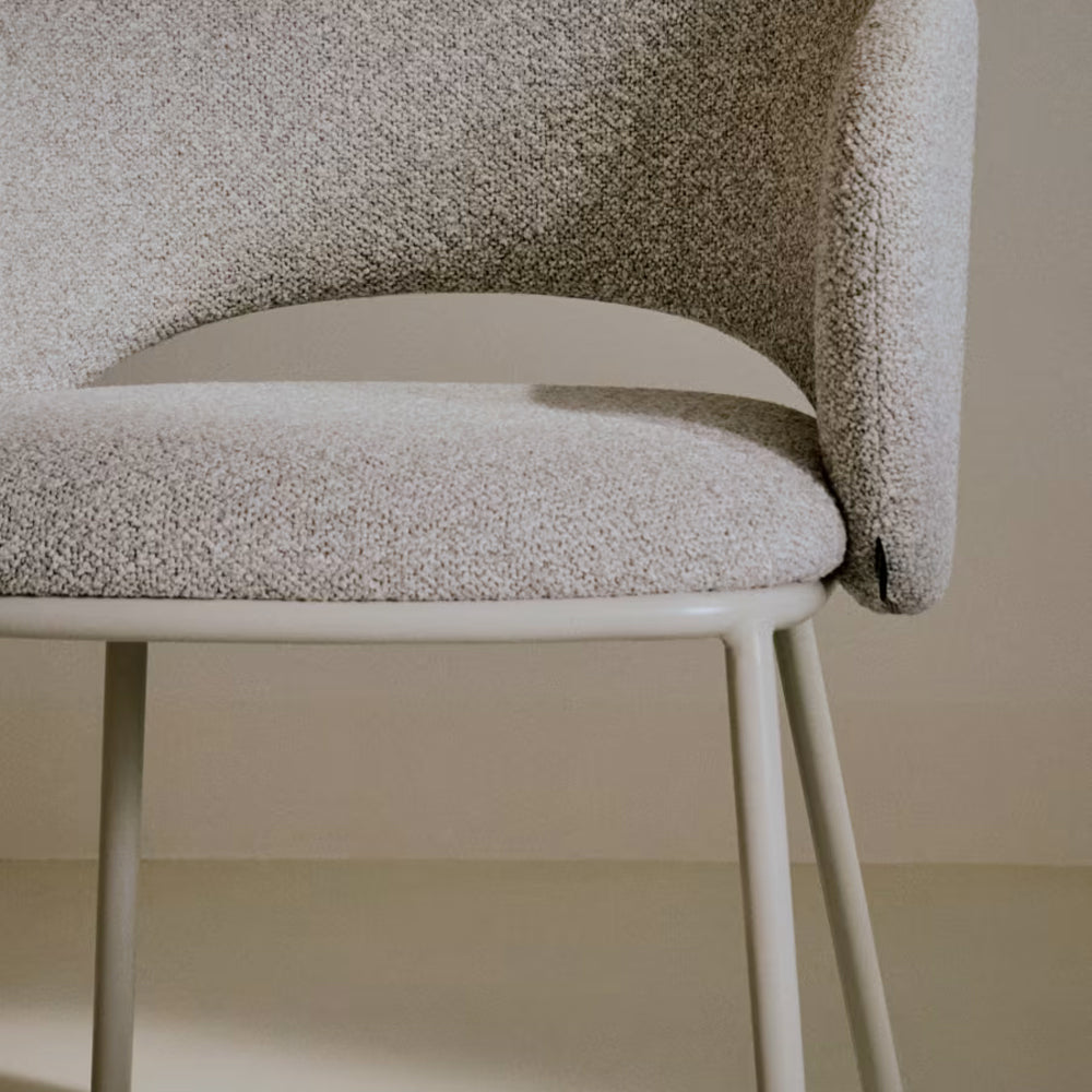 Kave Home Maina Eetkamerstoel - Bouclé / Beige