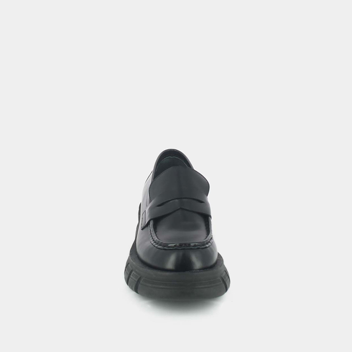 Mocassins à semelles crantées  en cuir glacé noir