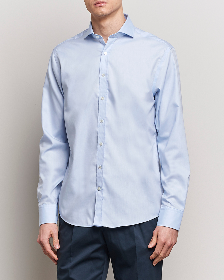 Oscar Jacobson Reg Fit Cut Away Non Iron Twill Light Blue