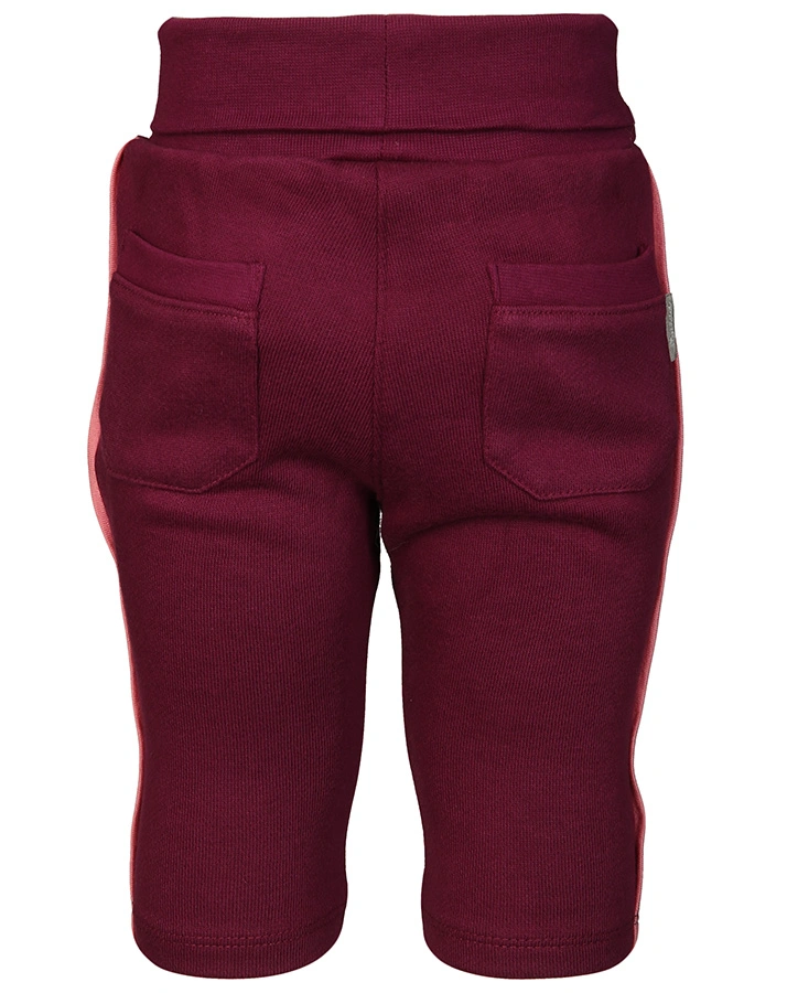 Sweathose JUNGLE LOVE in lila