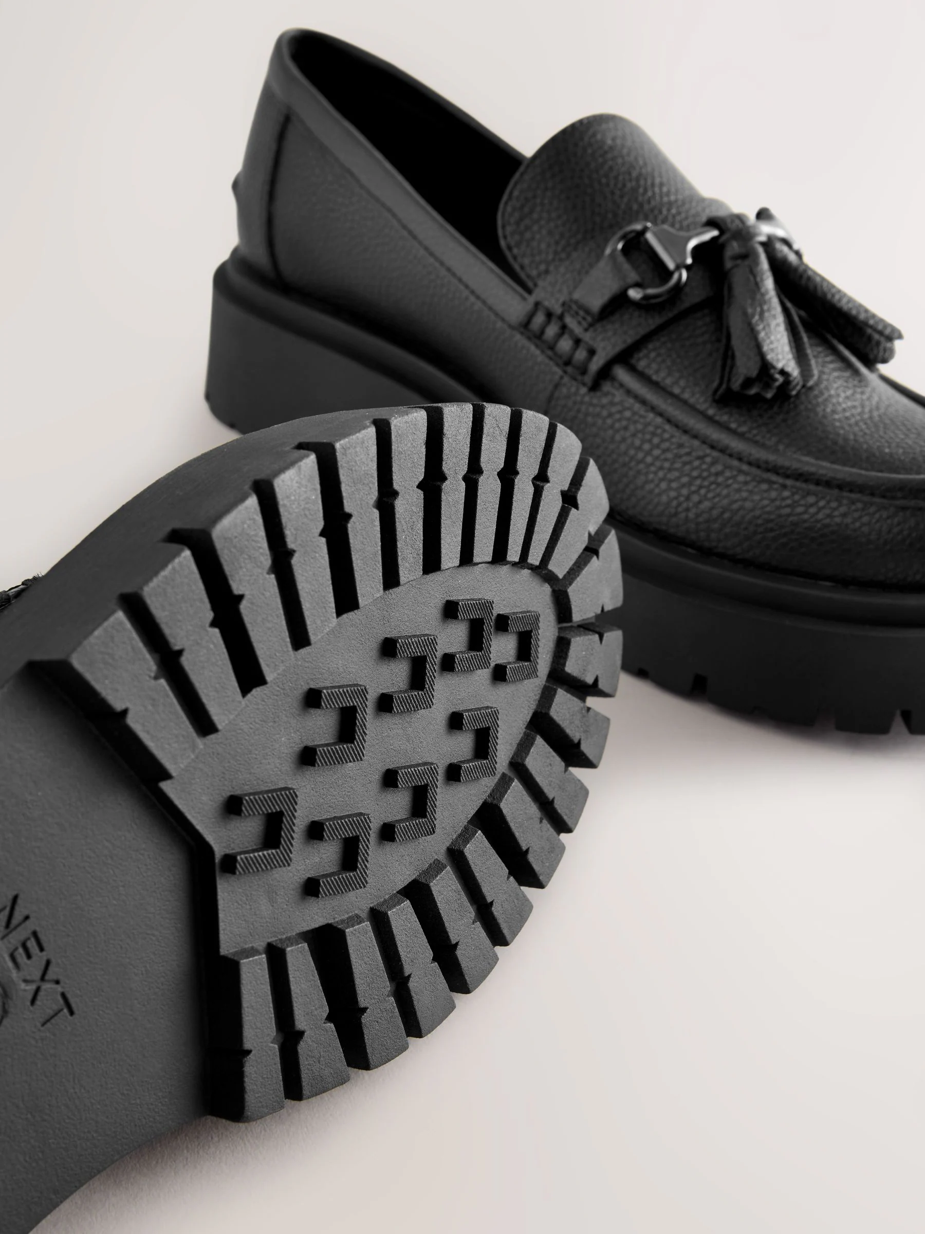 Zwart - Forever Comfort Chunky Platform Tassel Loafers