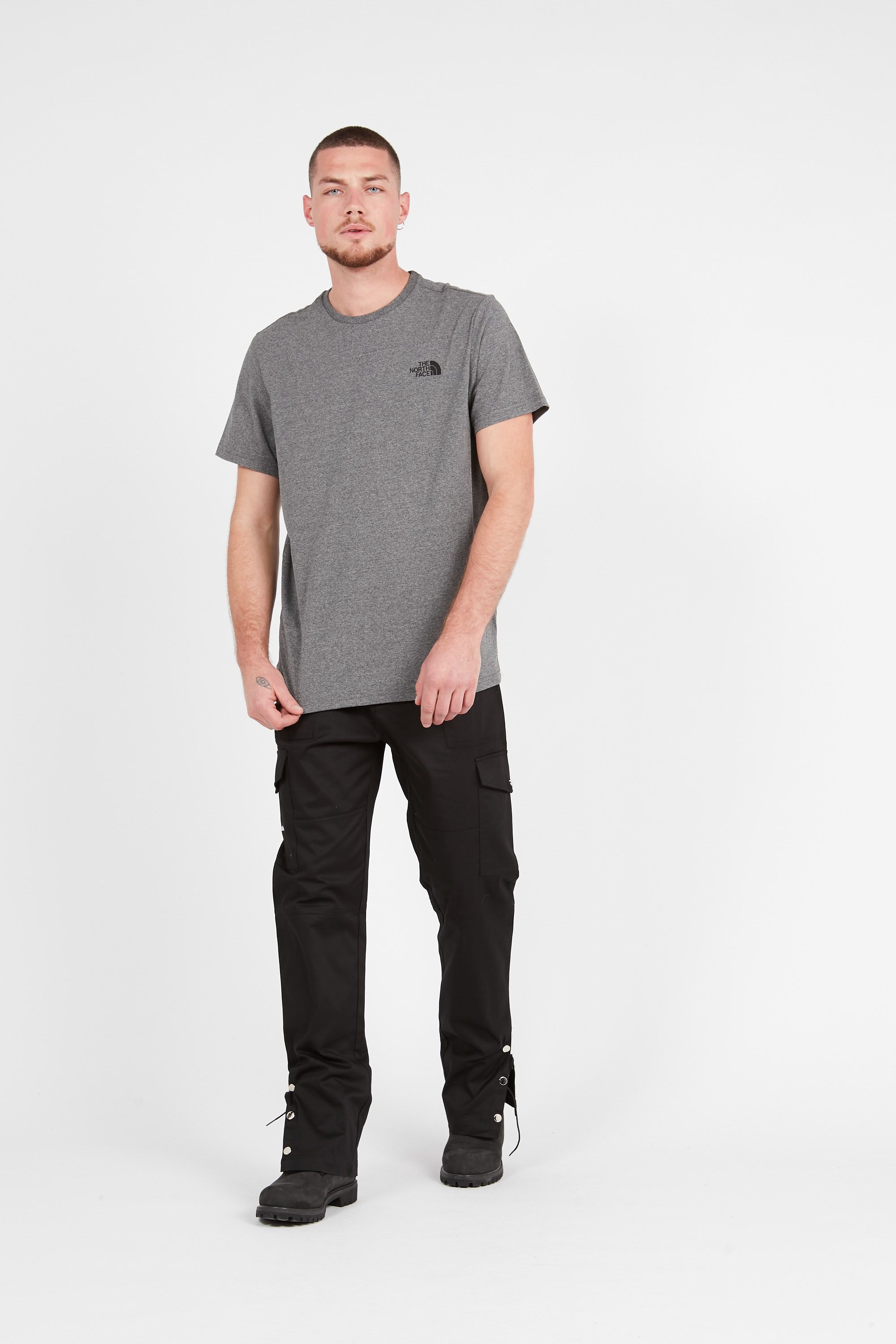 THE NORTH FACE T-shirt  Gris