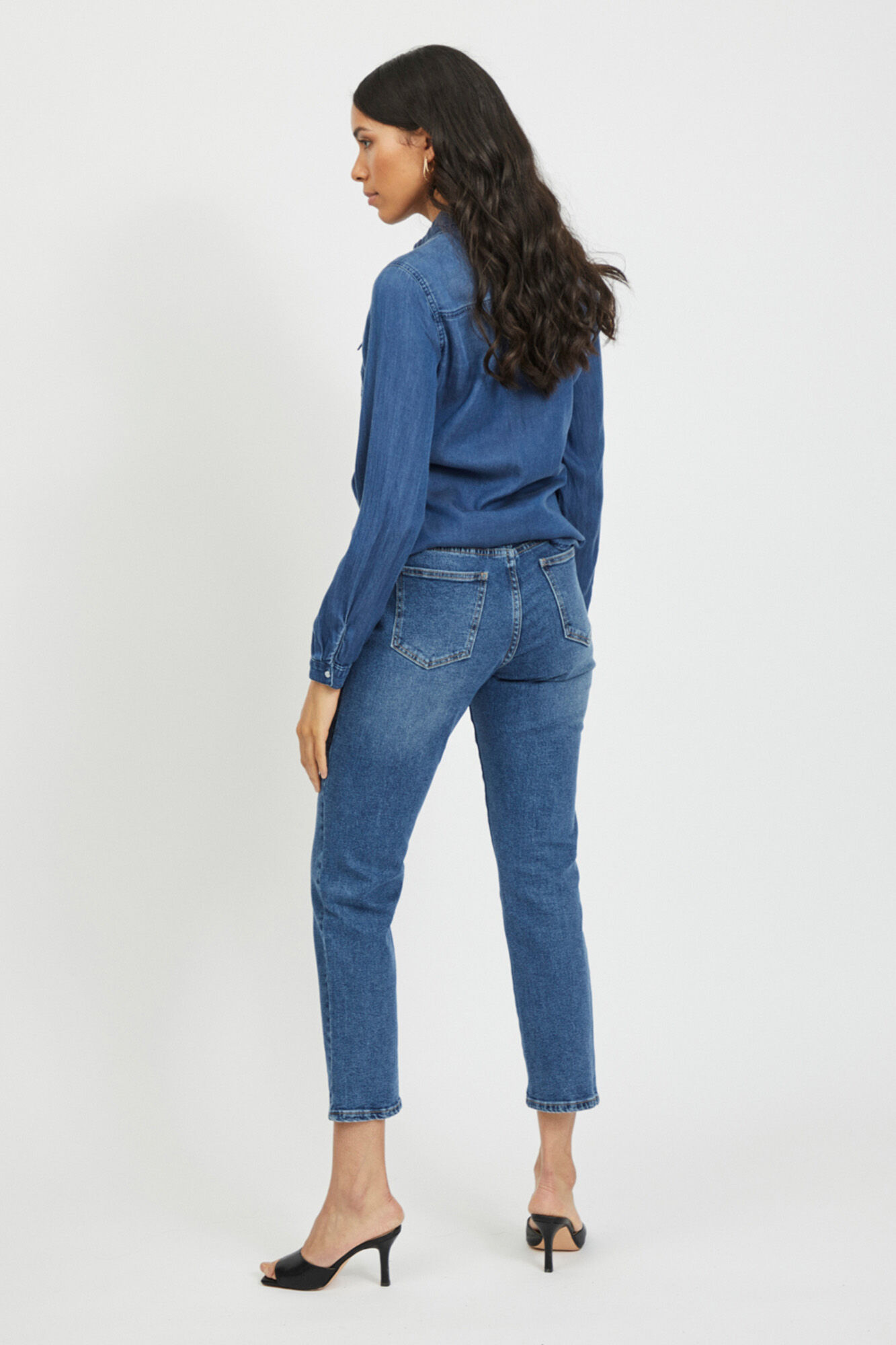 Camisa jeans feminina de manga comprida com bolsos - Azul