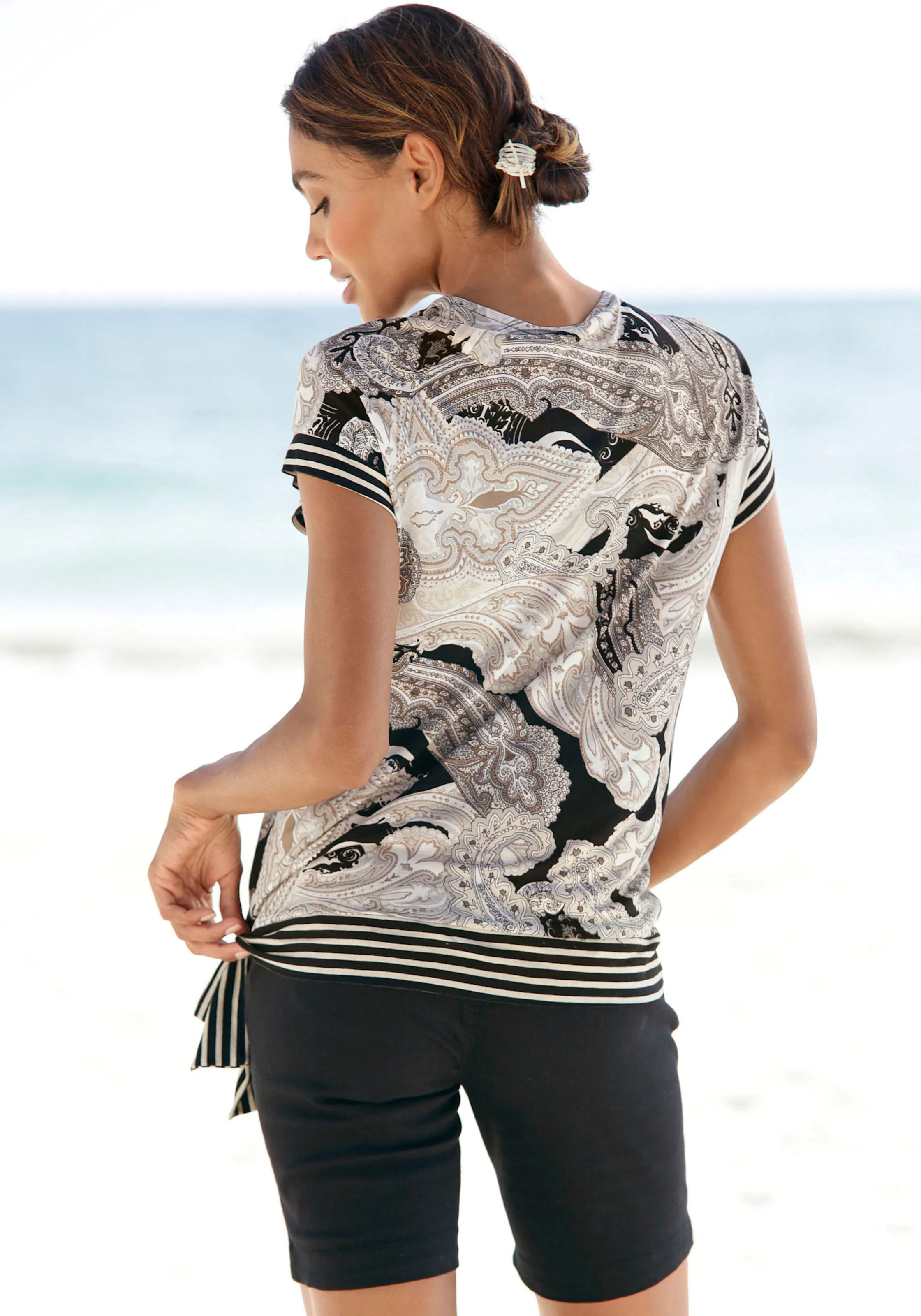 LASCANA Kurzarmshirt in schwarz-taupe-bedruckt