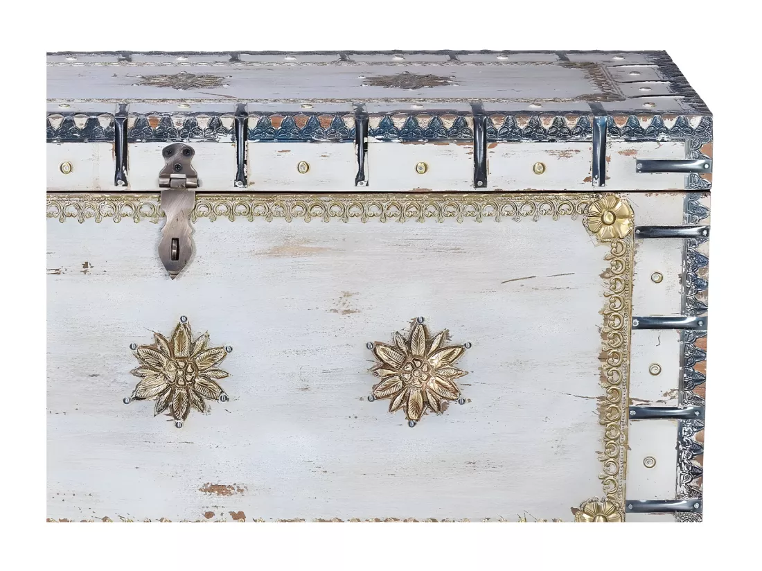 Coffre en bois de manguier blanc vieilli Blanco.Giner y Colomer.57x40x100