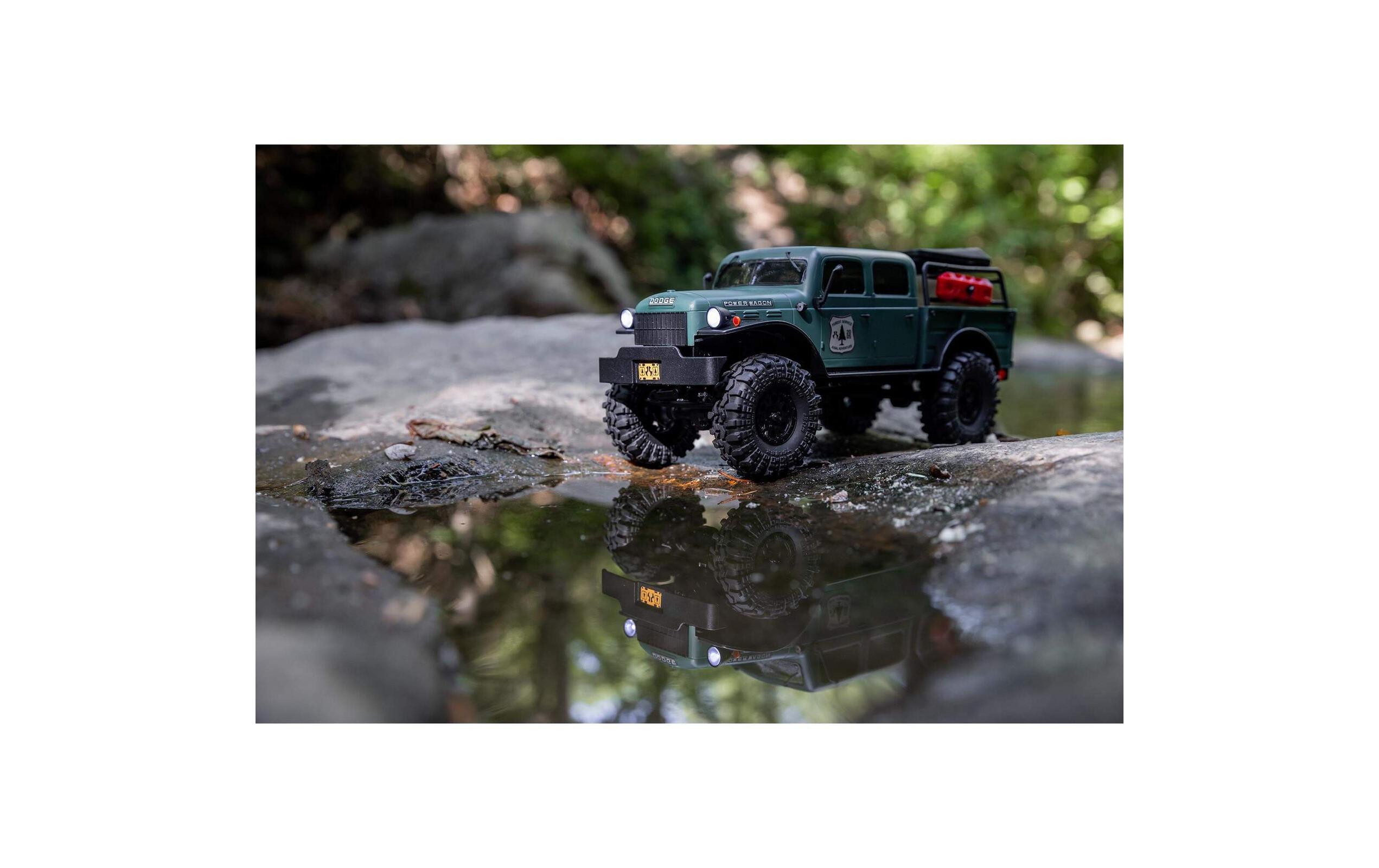 Scale Crawler SCX24 Dodge Power Wagon Grün, 1:24, RTR<br>Kleiner 4wd Rock Crawler mit 4-Türiger Powerwagon Karosserie