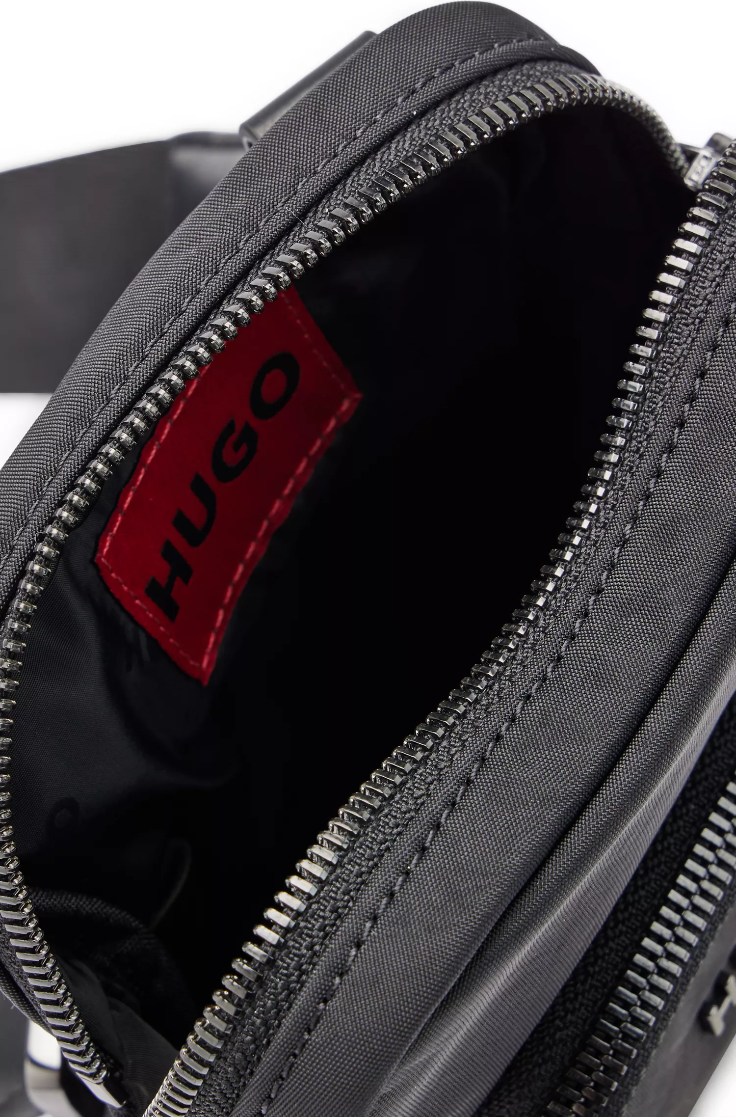 Bolsa repórter HUGO Red-Mini com logotipo em letras.