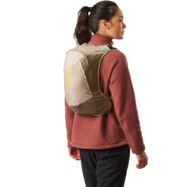 Sac trail SALOMON CROSS 12 KELP/SAFARI