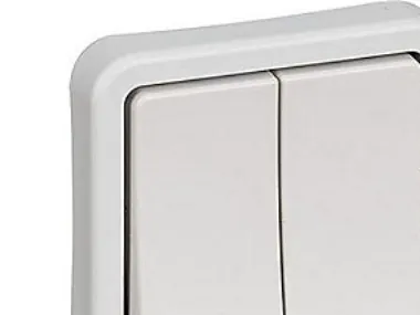 LAURITZ KNUDSEN Opus® 74 korrespondance dobbelt 16A 250V AC lysegrå.