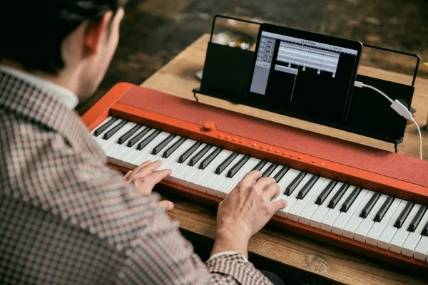 Casio CT-S1, Digital synthesizer, Rød, Vekselstrøm, Batteri, AA, 4,5 kg