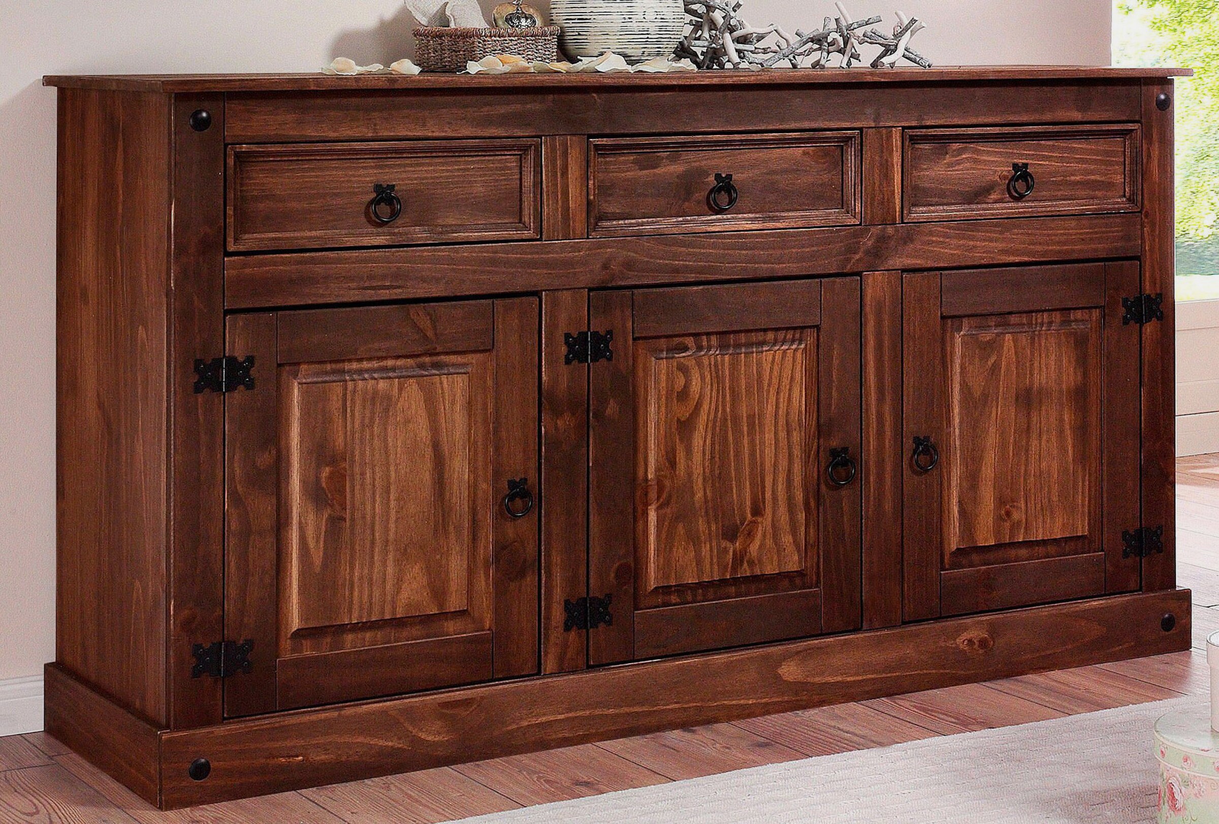 Sideboard