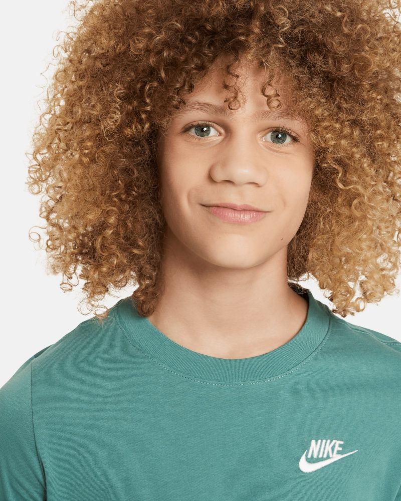 T-shirt Nike Sportswear Vert Pâle pour enfant