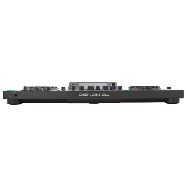 Denon DJ SC Live 4 Magma Case Bundle