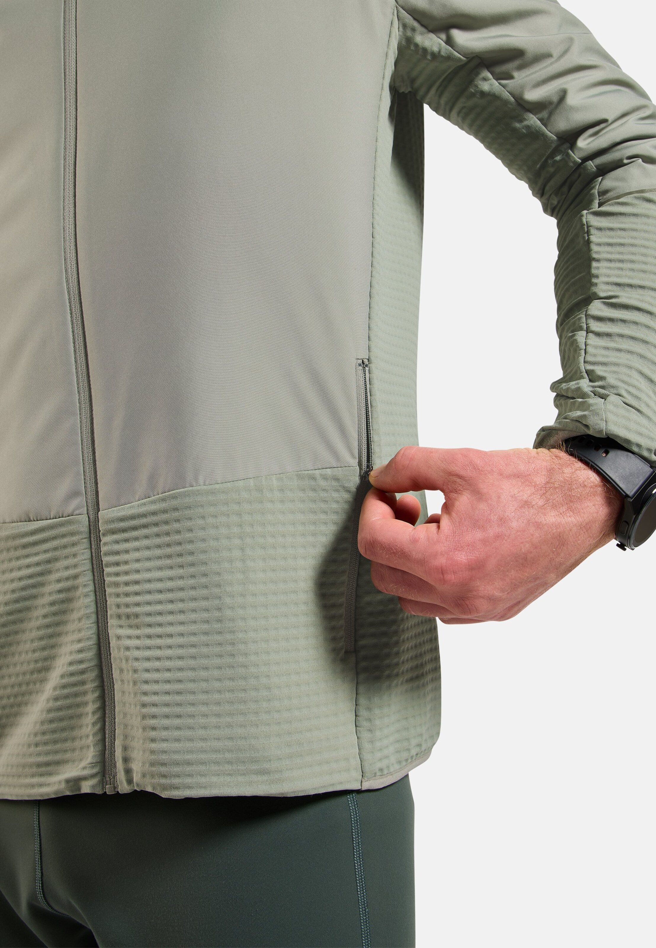 Essentials Insulator Hybrid-Laufjacke in shadow