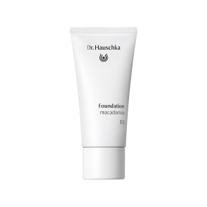 DR HAUSCHKA Foundation 01 macadamia
