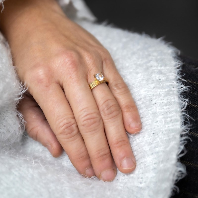 Bague Femme Acier Doré Solitaire DIAMELA