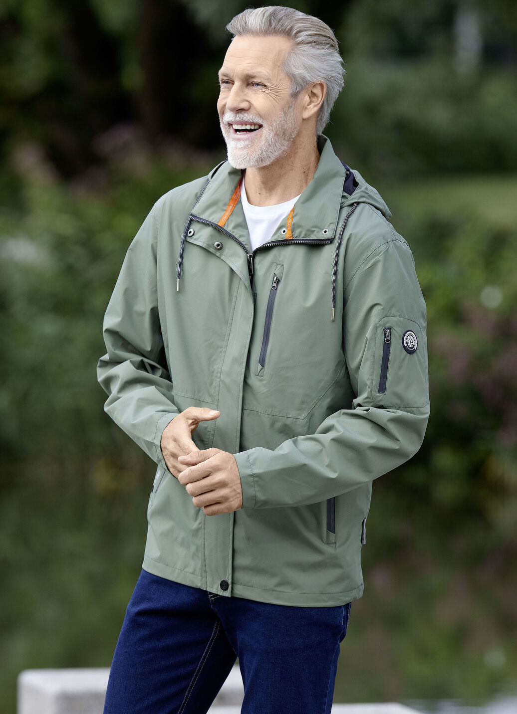 Funktionsjacke mit Kapuze