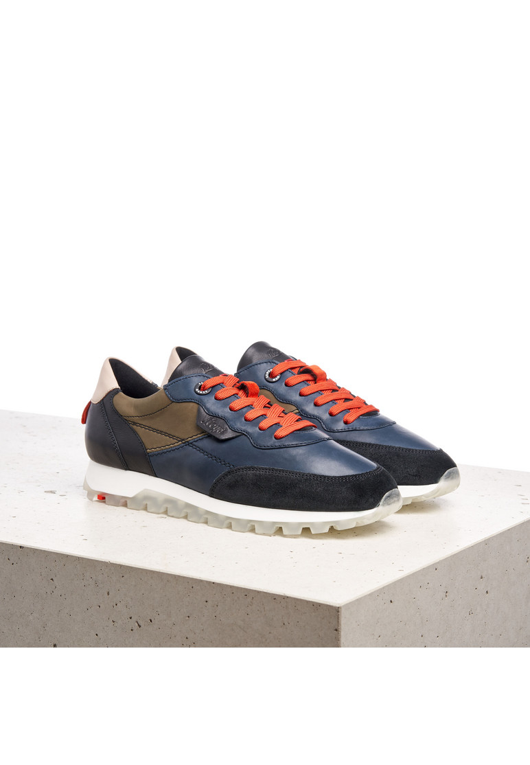 SNEAKER Schwarz