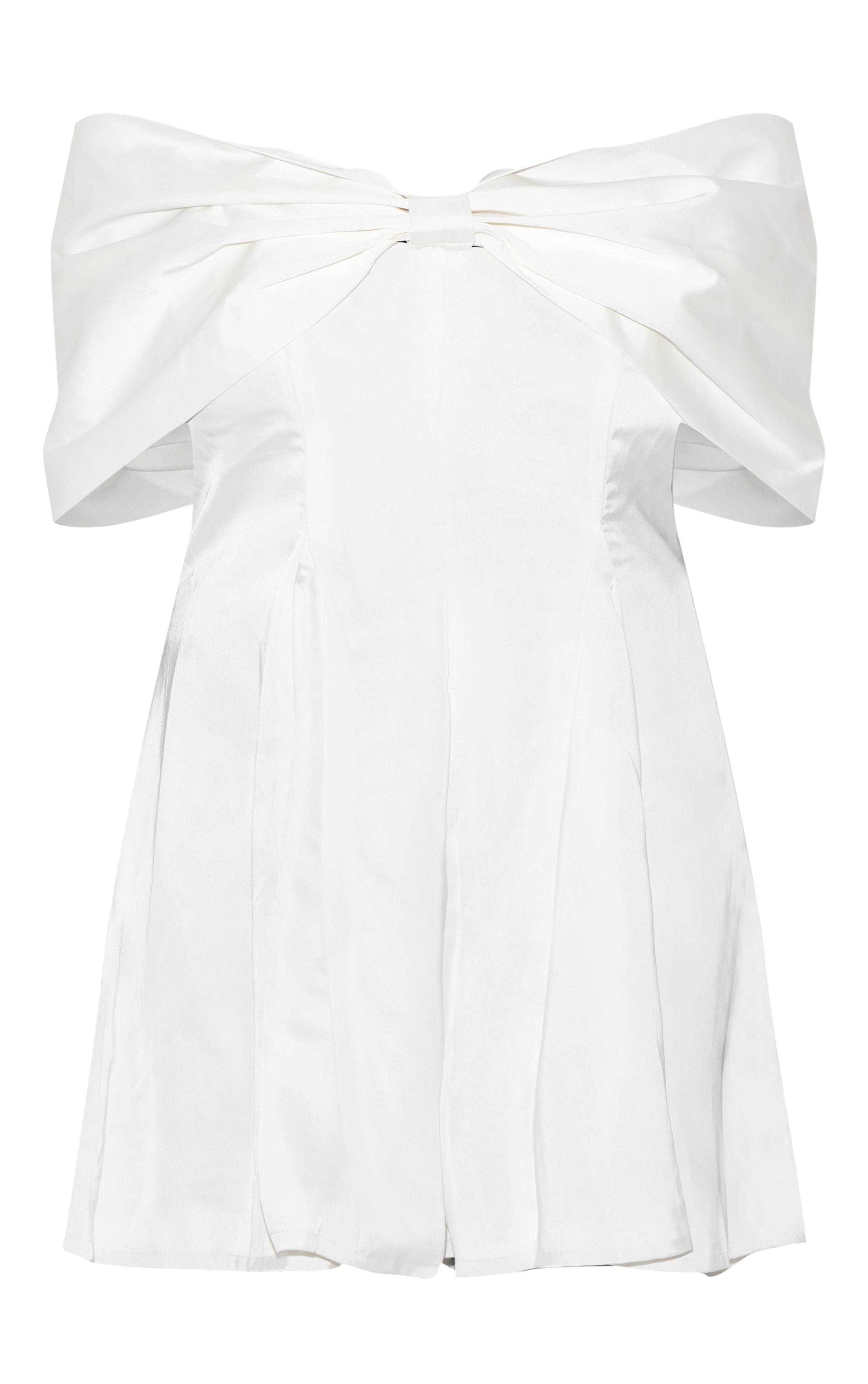 Blanc Combinaison-short En Satin Extrême Avec Détail Nœud Premium Plus