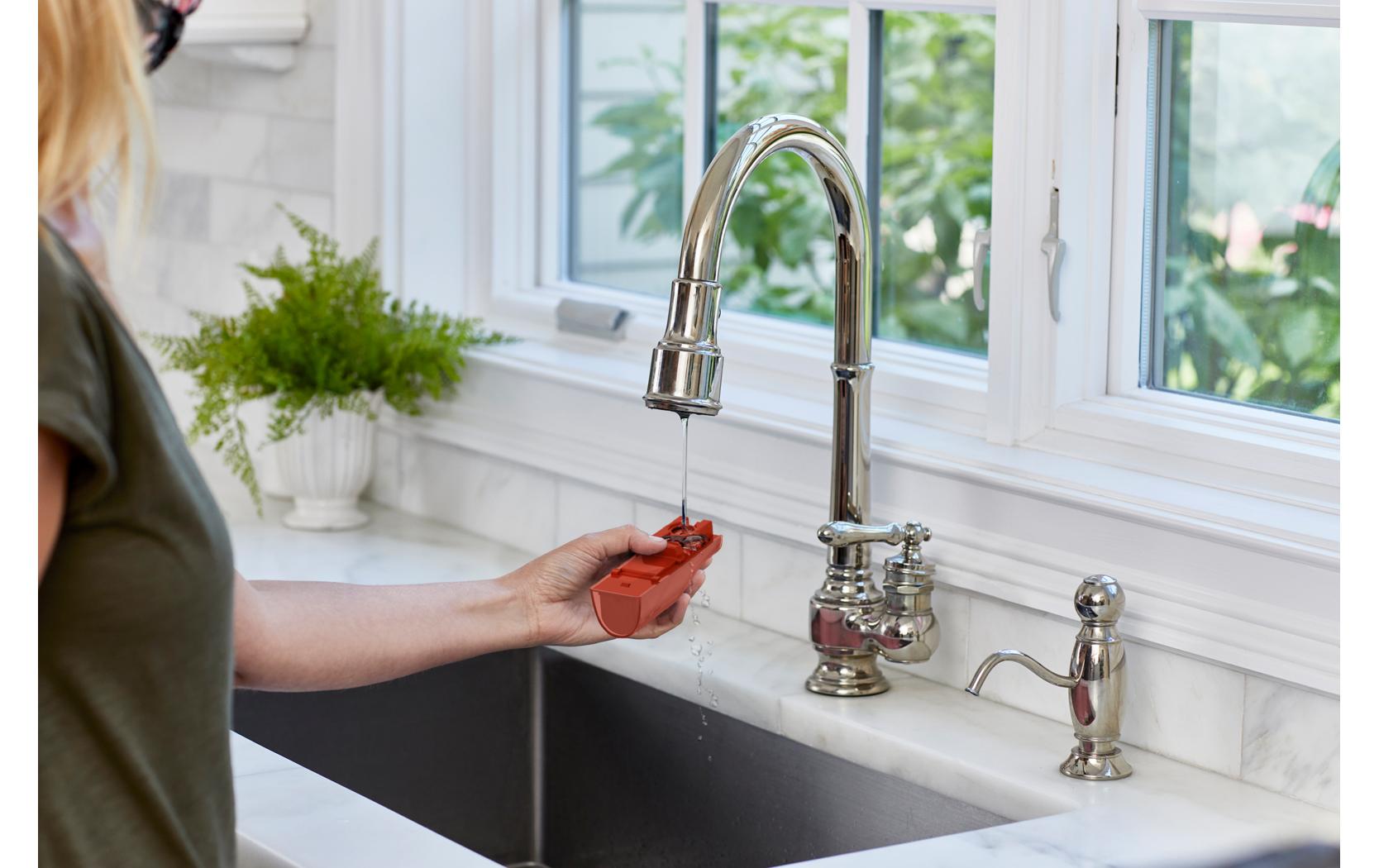 Dampfbürste Pure Pop DT2022 1300 WDampfbügelbürste