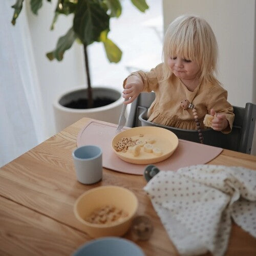 Mushie kinderborden rond - daffodil - 2st