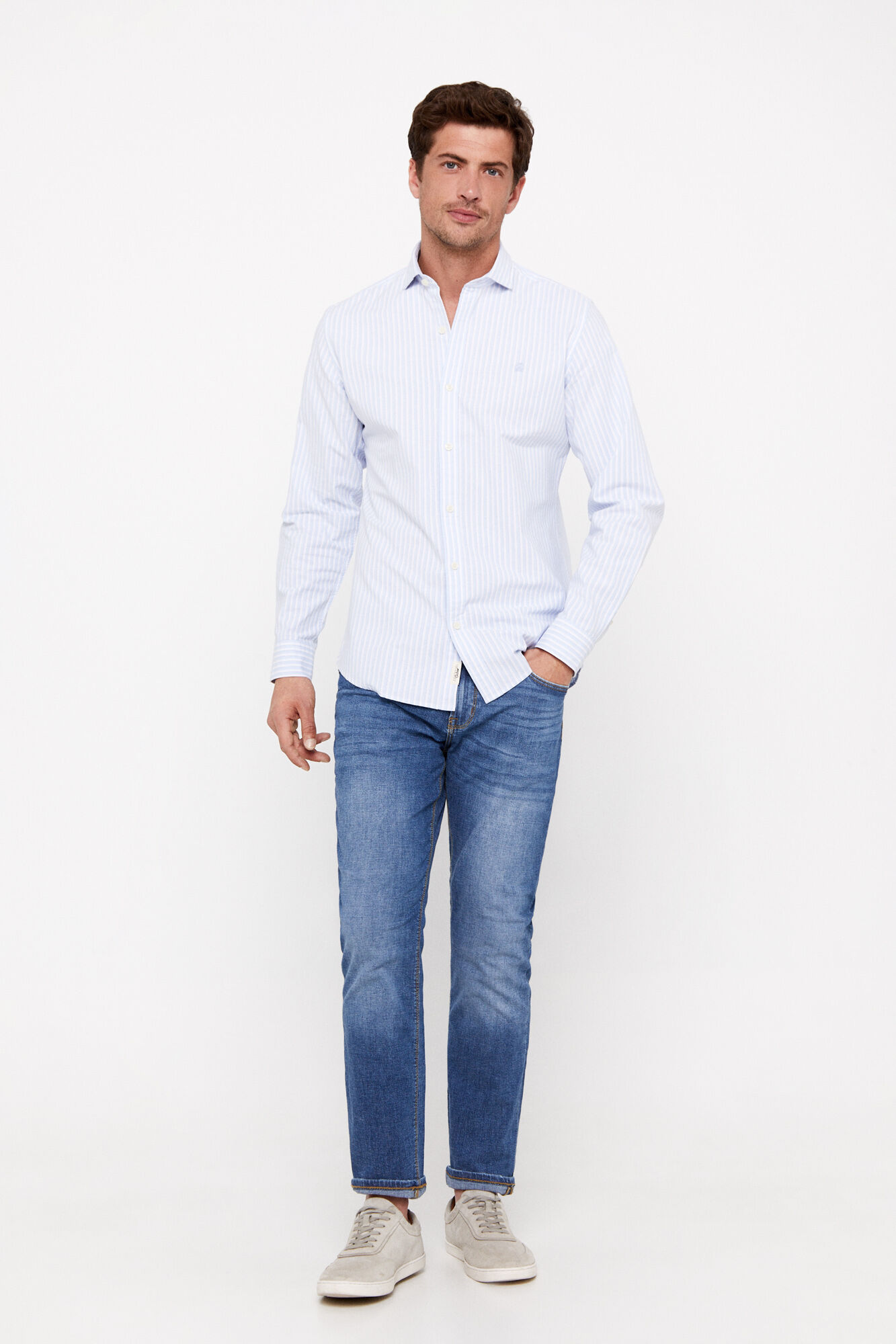 Camisa oxford listrada de corte slim