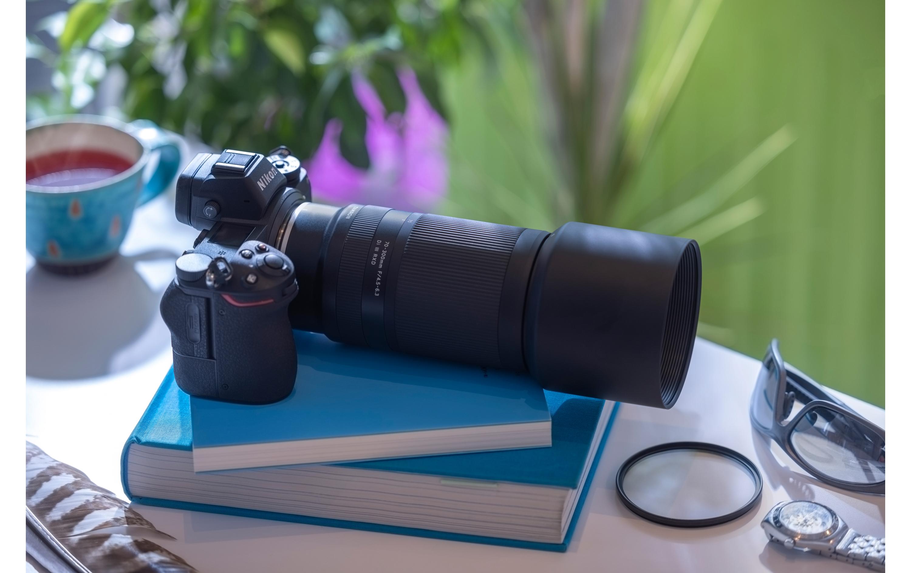 Zoomobjektiv AF 70-300mm f / 4.5-6.3 Di III RXD Nikon Z<br>Das Tele-Zoom mit der Extra-Reichweite