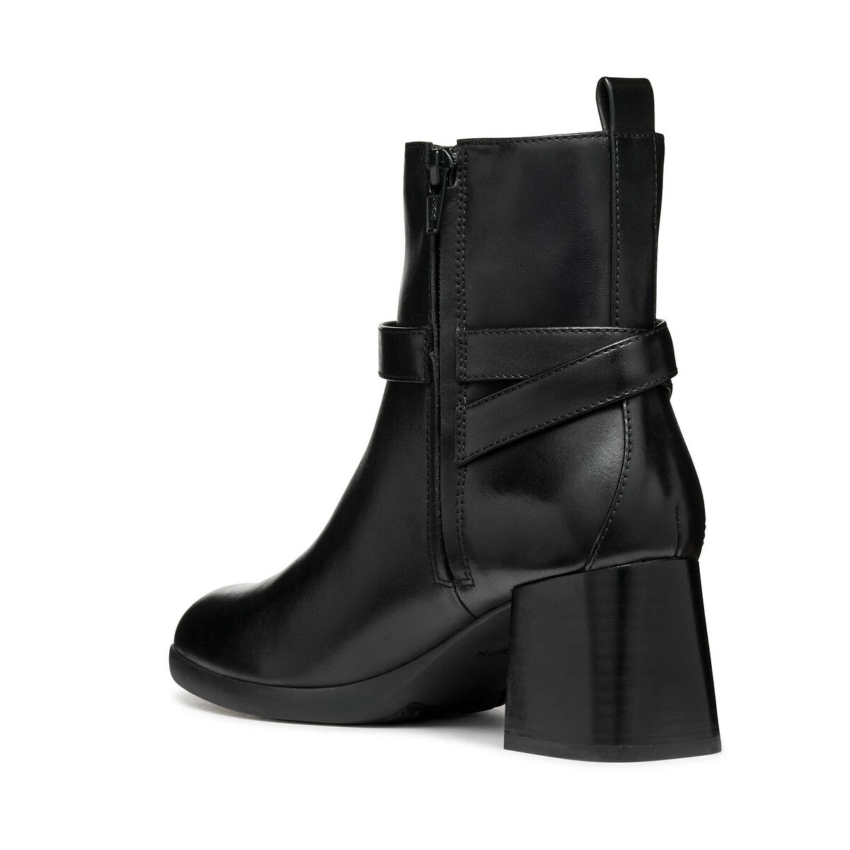 Botas de cano curto GEOX Walk Pleasure 55, em couro.