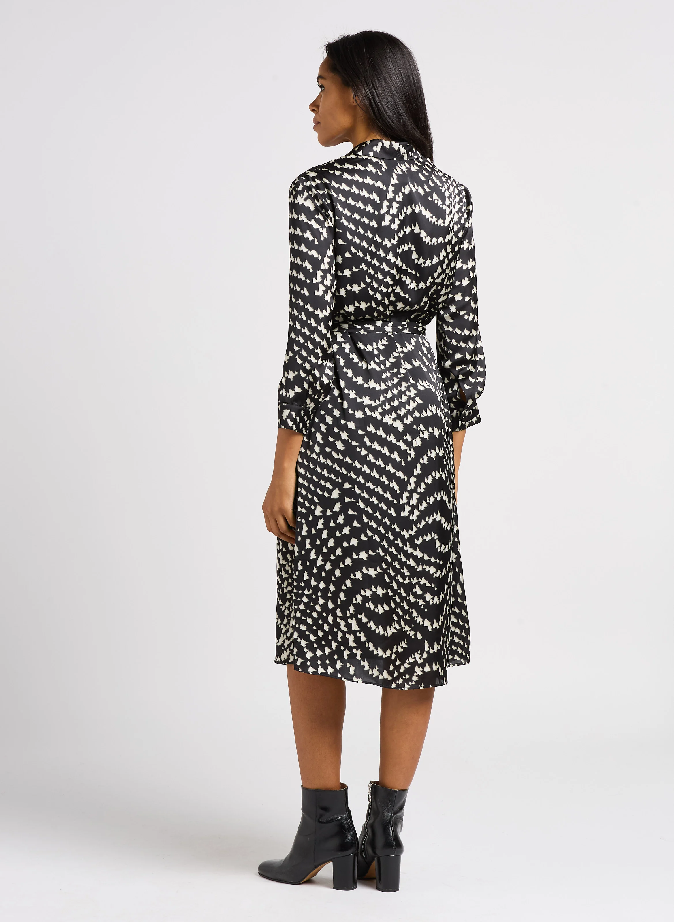 ROUBEN - Robe longue droite à encolure V | Noir