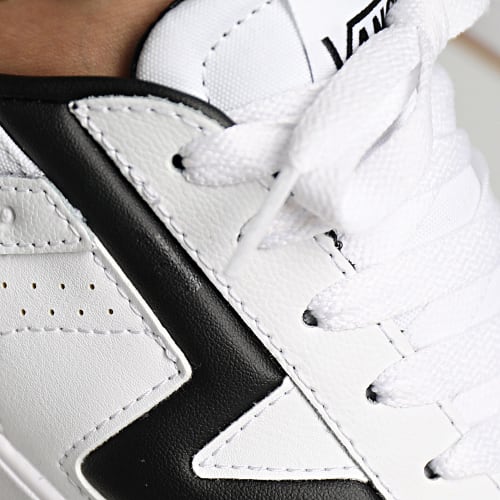 Baskets Lowland CC 7P2TWB Court True White Black