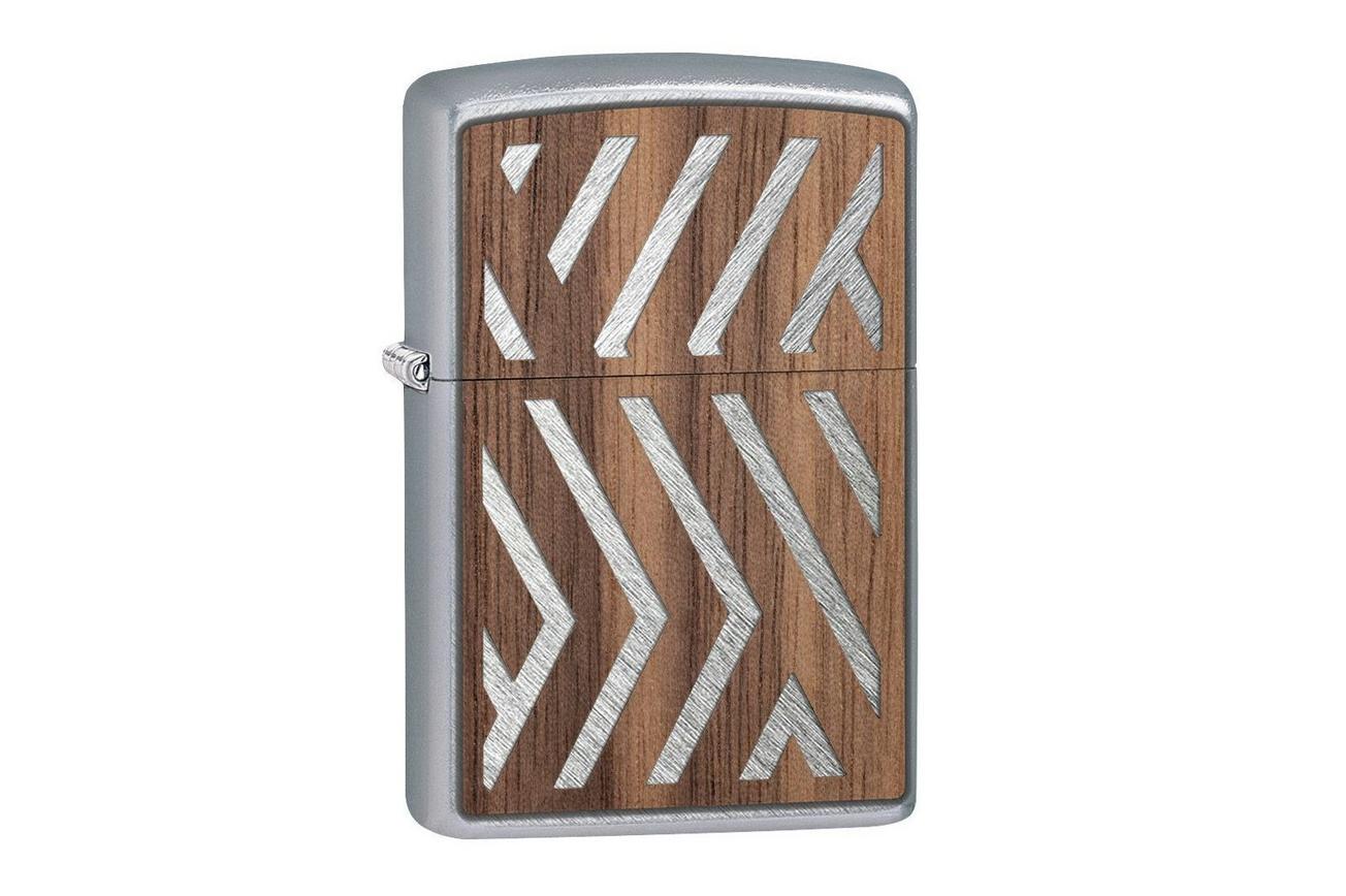 Zippo Woodchuck Walnut Emblem Herringbone Sweep 29902-000002, aansteker