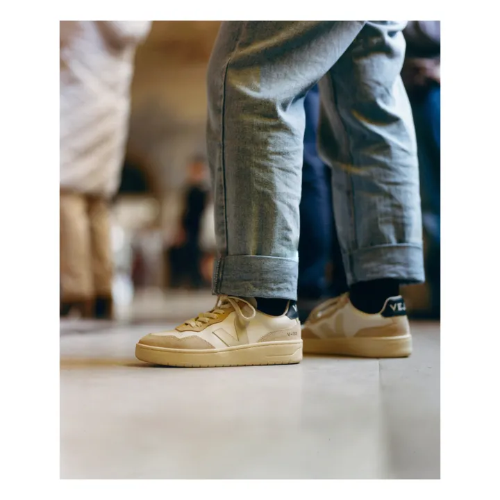 Veja Baskets V-90 Made In Europe | Bleu foncé