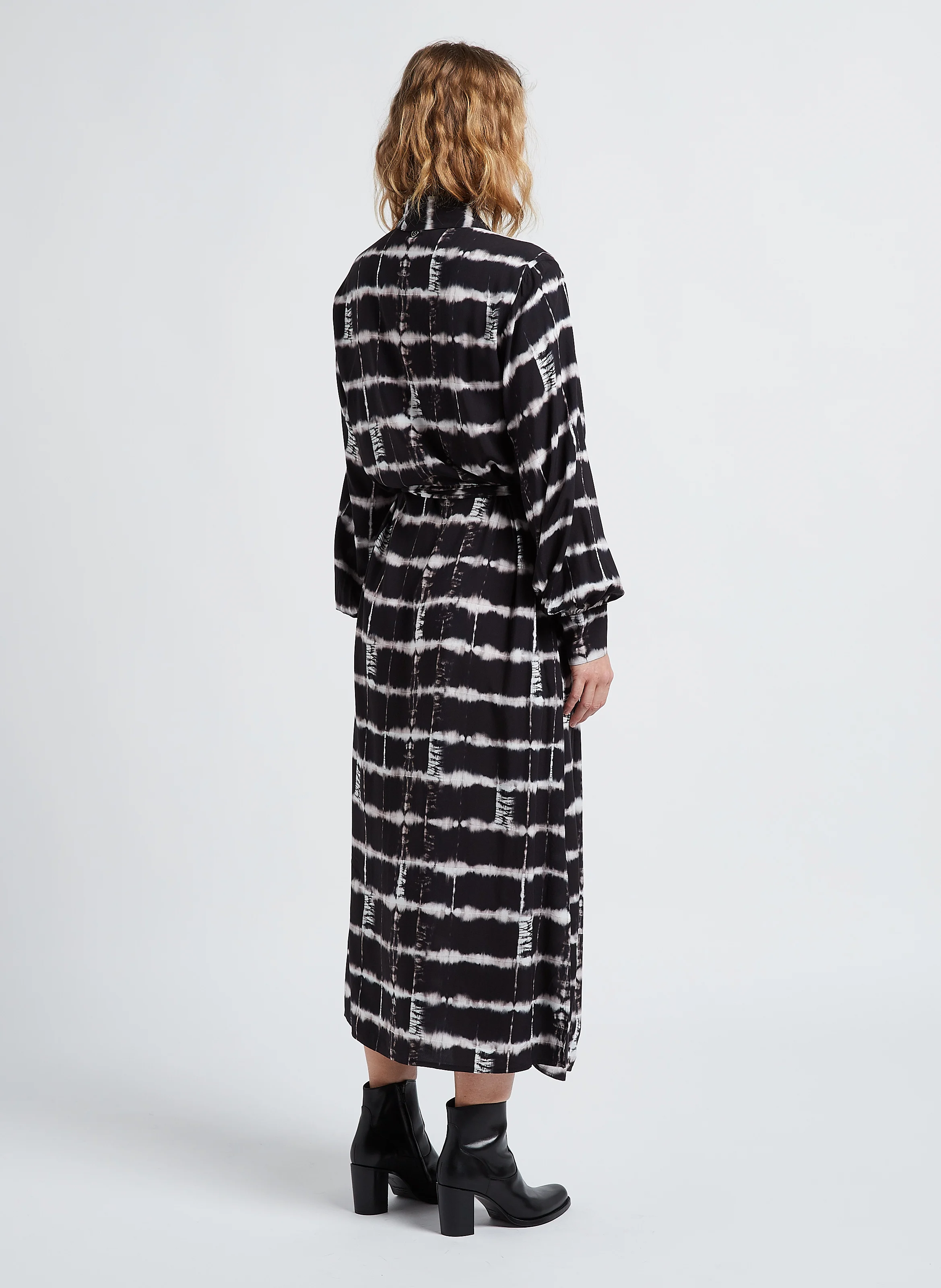 Robe chemise droite fluide | Noir