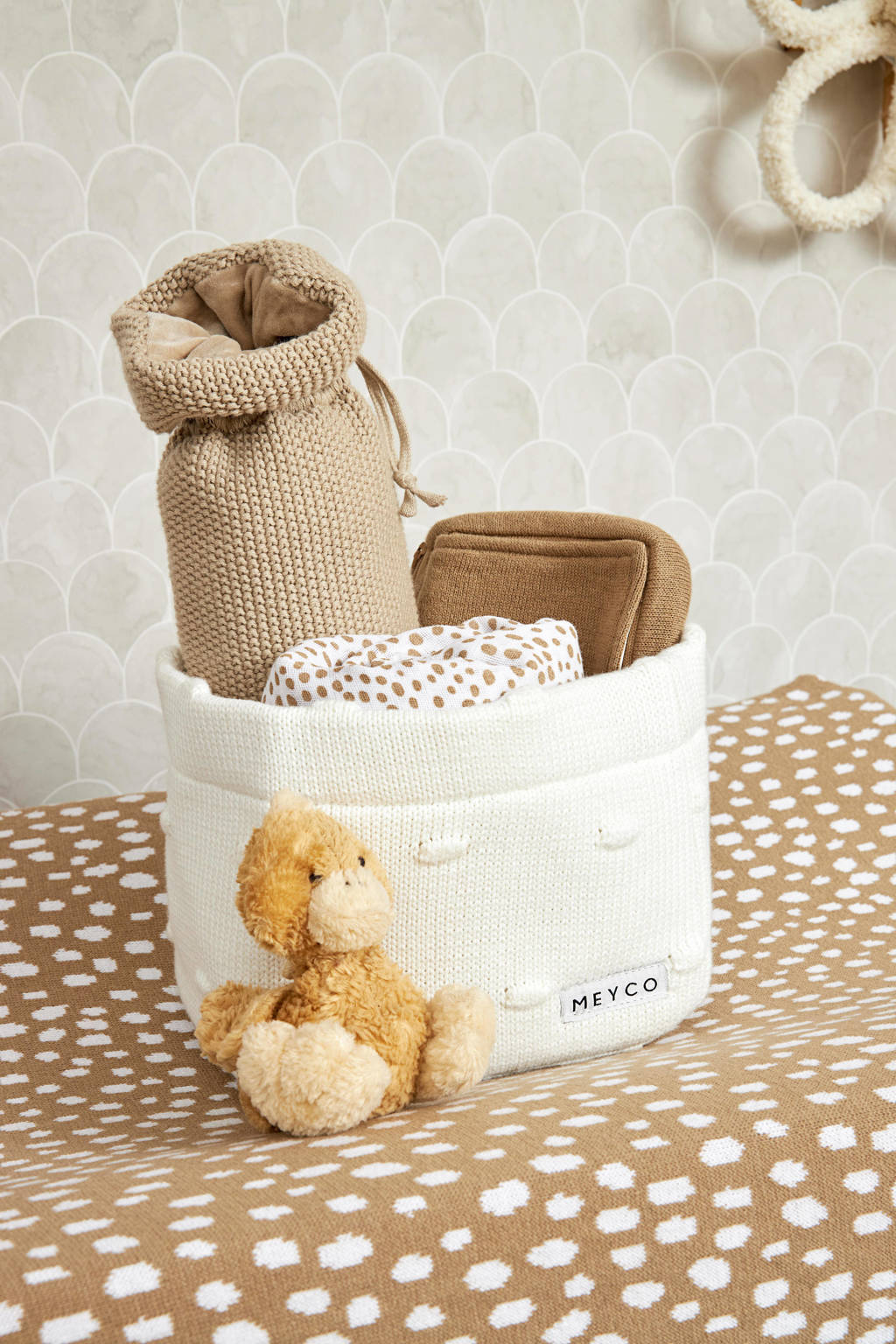 commodemand small Knots off white