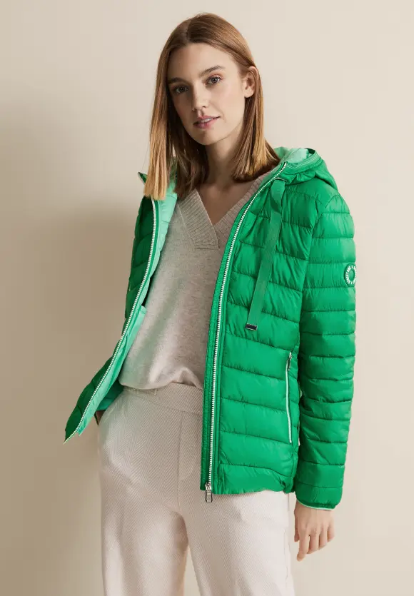 Kurze Steppjacke - arty green