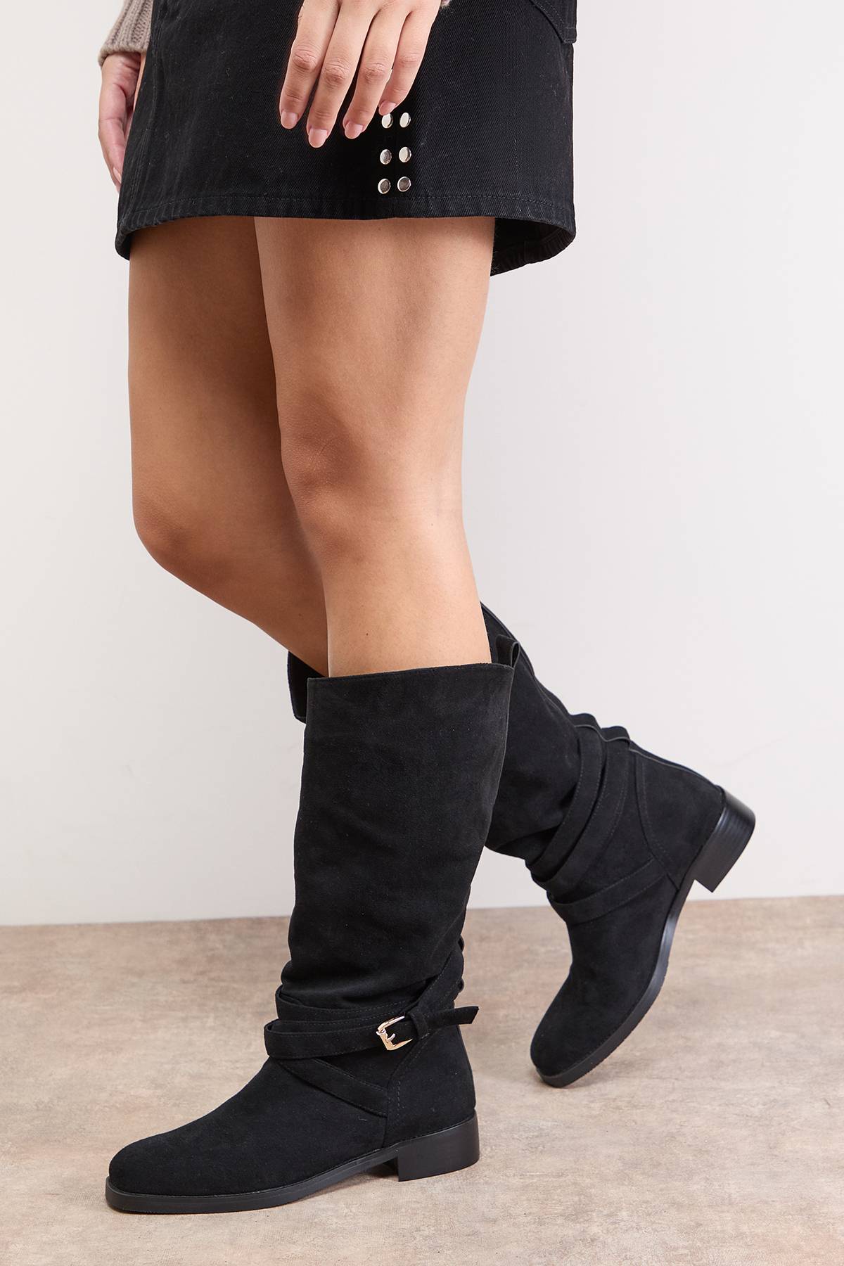 Oasis Bottes Ava en synthétique Mi-Mollet avec Boucles