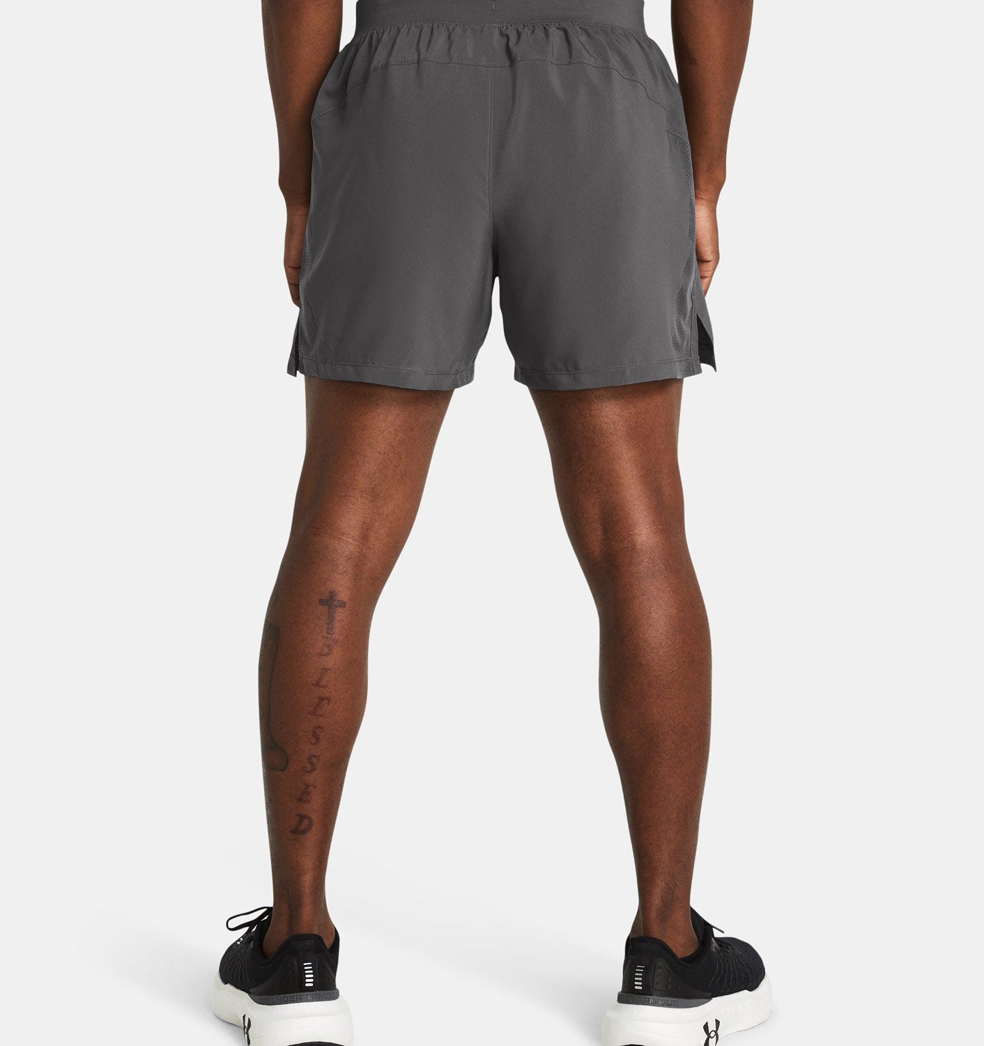 Under Armour  Launch 5