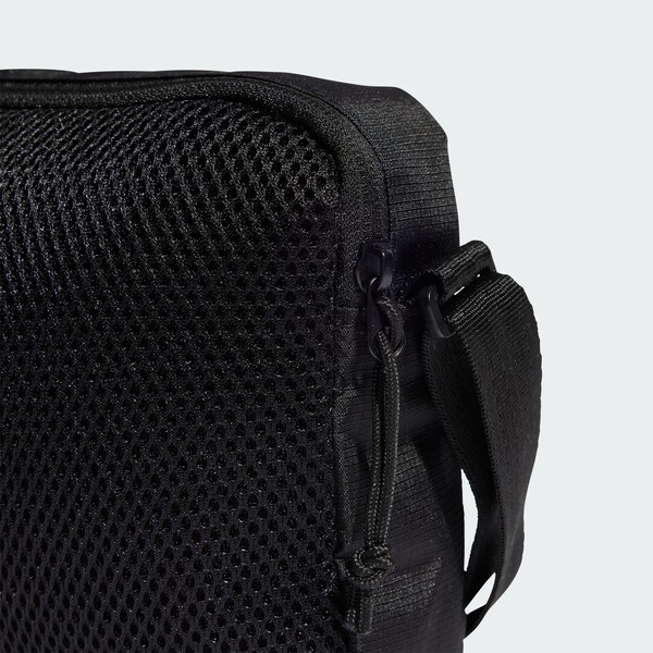 ADIDAS ORIGINALS SMALL AIRLINER BAG