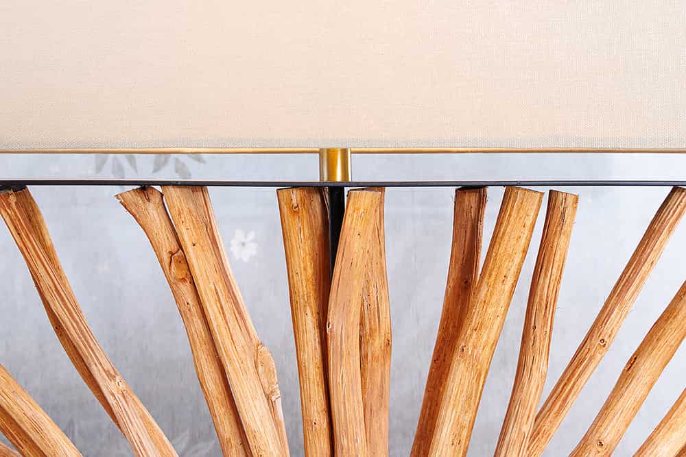 Handgefertigte Tischlampe EUPHORIA 80cm natur Longanholz beige mit Leinenschirm