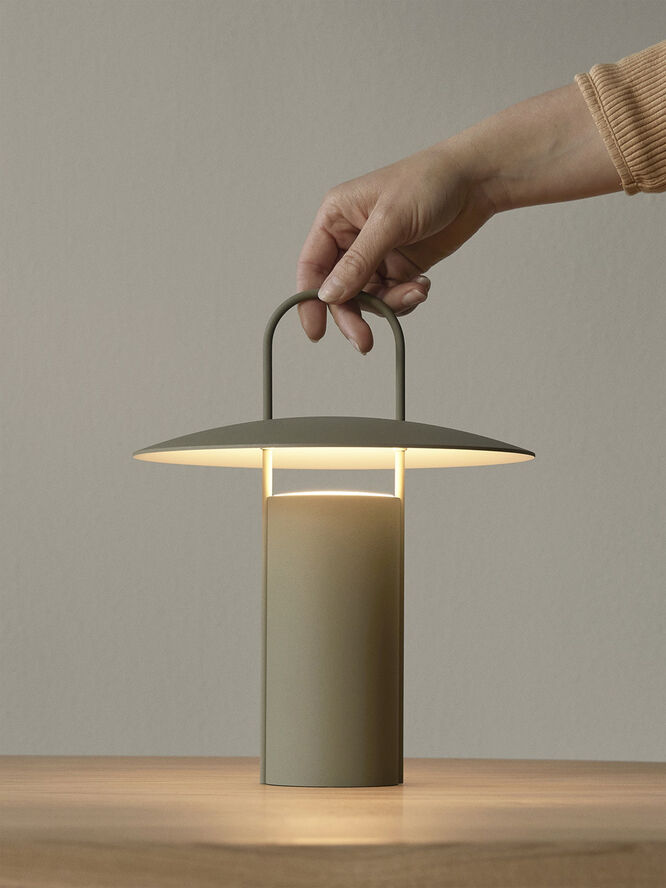 Audo Copenhagen Ray Table Lamp Portable Black