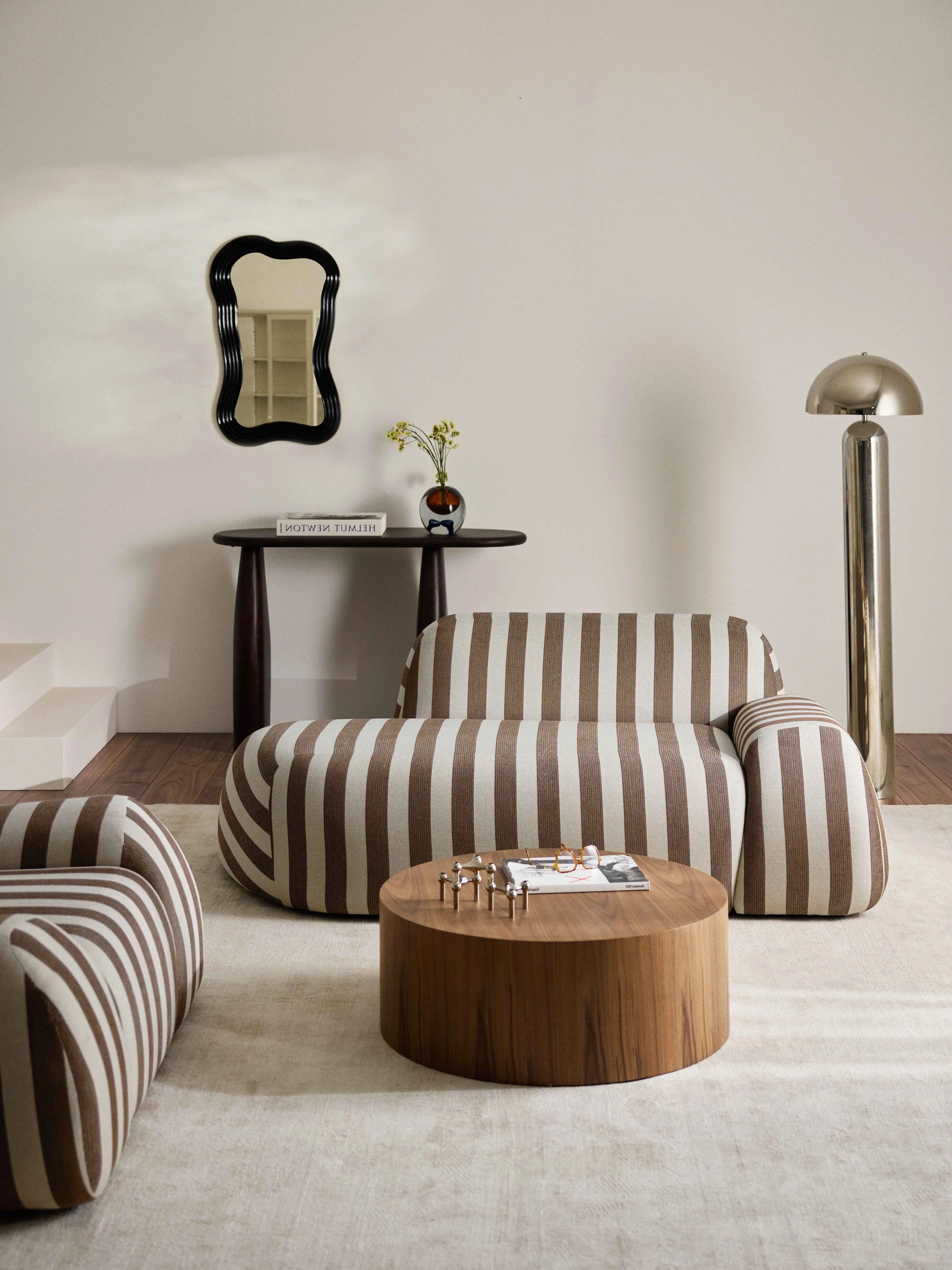 Gestreepte bank Wolke (2-zits) met chaise longue