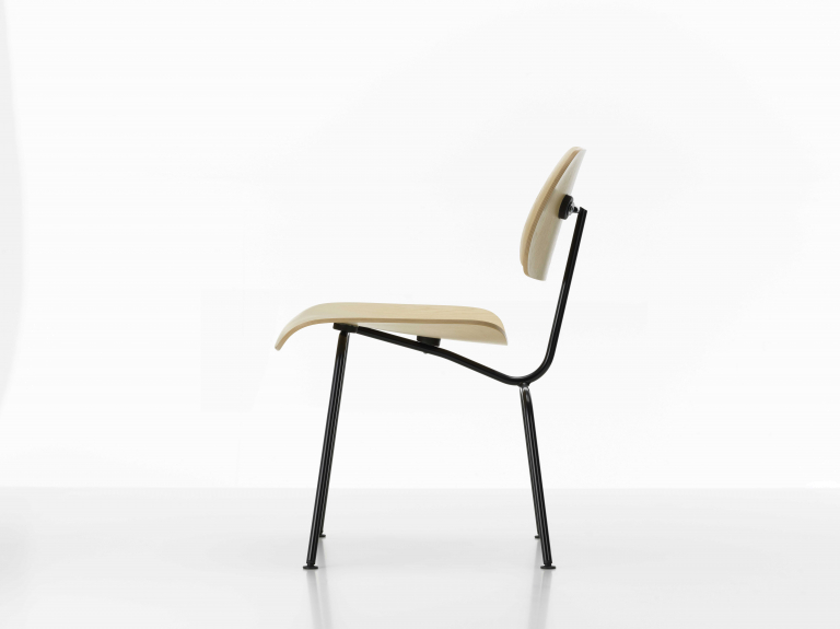 Vitra DCM stoel essen naturel