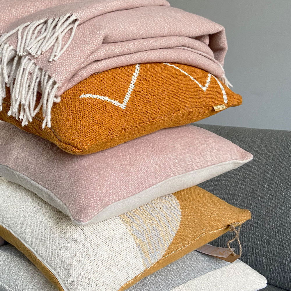 Malagoon Recycled Wool Sierkussen 35 x 60 cm - Misty Pink